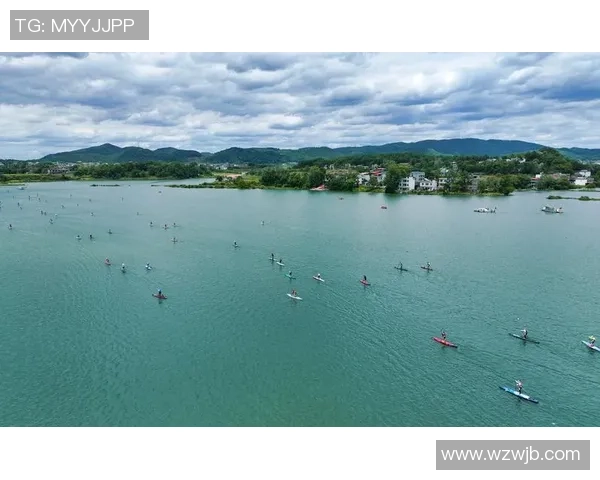 水上排足球的魅力与挑战探索水上运动的全新体验与团队合作精神